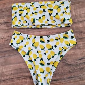 🍋lemon print two piece bikini🍋